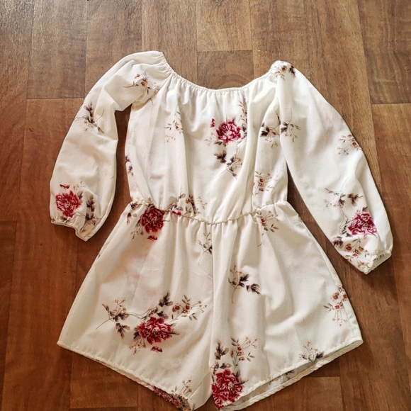 Romper - Picture 2 of 3